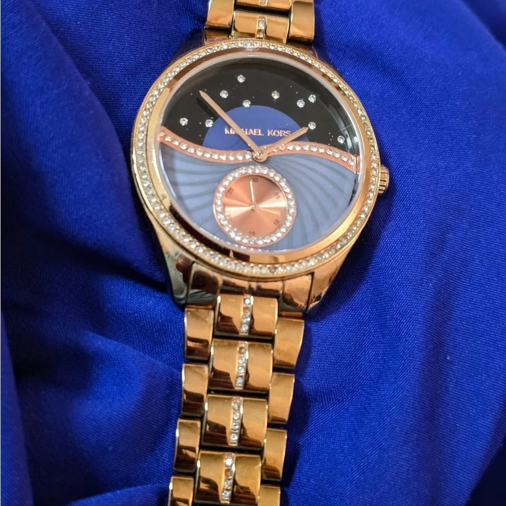 Michael Kors Lauryn Rose Gold 38mm Luxury Womens Watch New battery